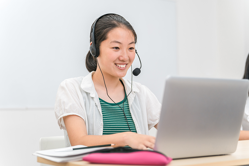 中学生にオンライン家庭教師は向いている？効果・メリットをわかりやすく解説