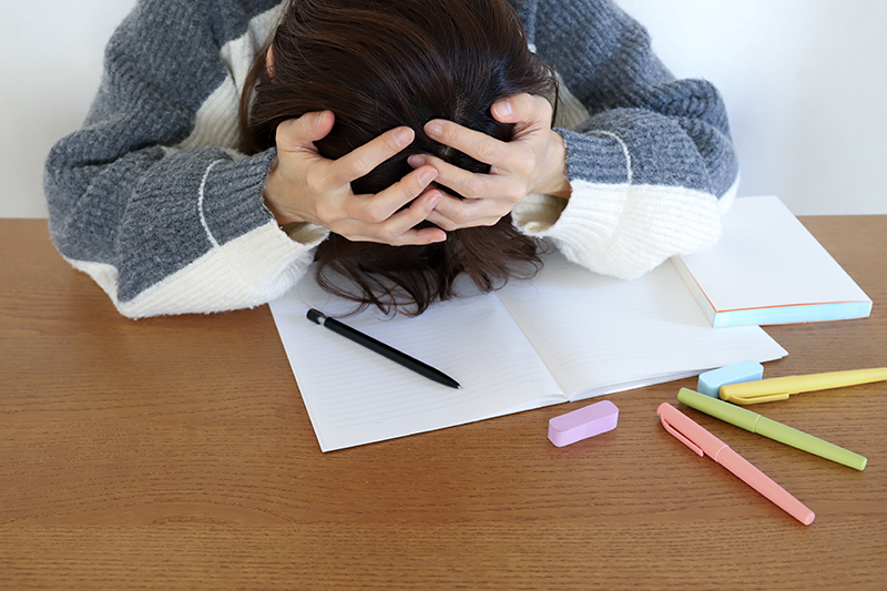 勉強時間だけでは成績は伸びない